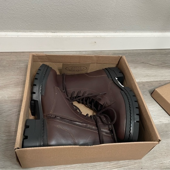 Steve Madden Jamisyn Lace Up Combat Lug Boots NEW​​​​​ - Picture 4 of 9